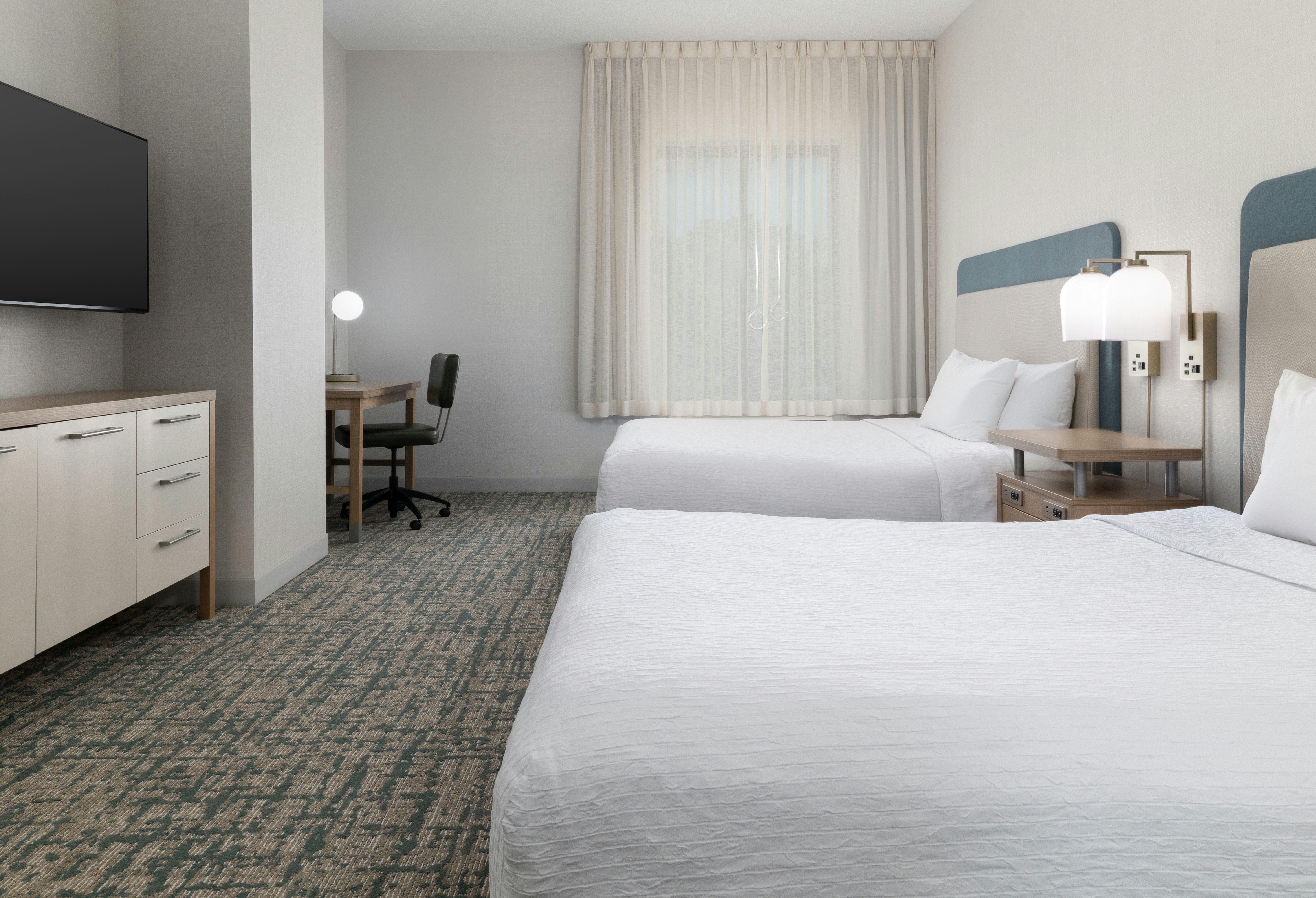 Suite, 1 King or 2 Queen Beds, Accessible