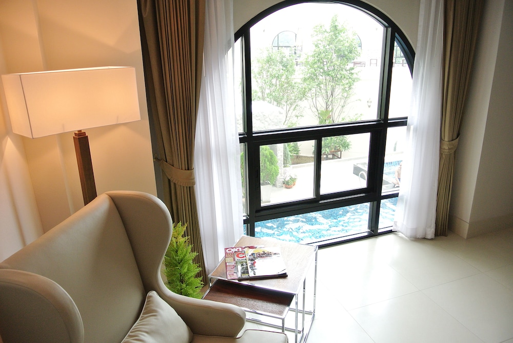 SN PLUS HOTEL 28/44