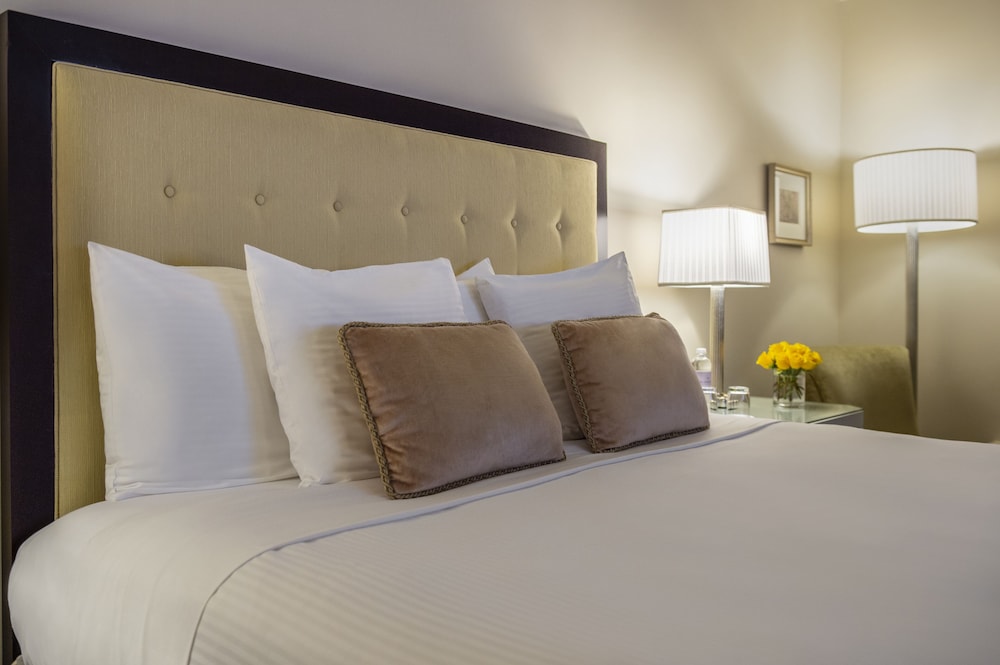 Warwick Hotel New York 28/61