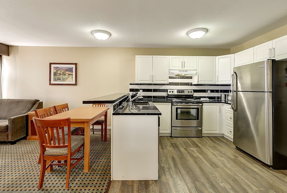 Best Western Plus Osoyoos Hotel And Suites 39/50
