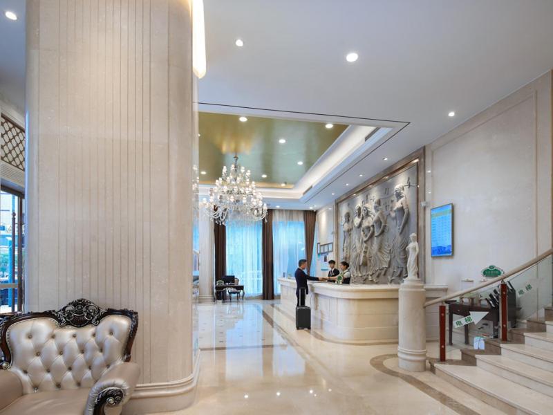 Vienna International Hotel (Nanchang Xinjian Center) 5/24