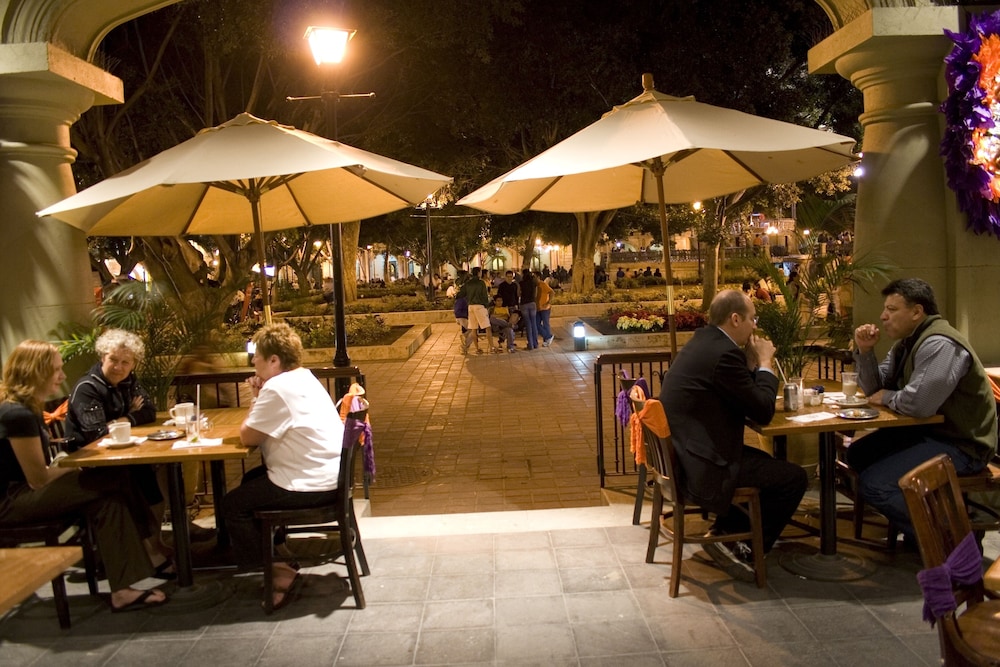 Hotel Marques del Valle 6/50