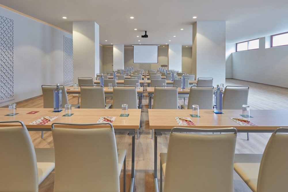 Hesperia Sevilla Hotel 67/72