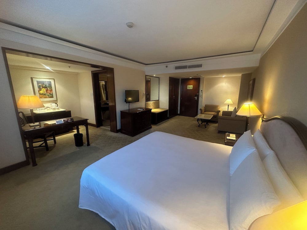 DELUXE, SUITE, SEA VIEW