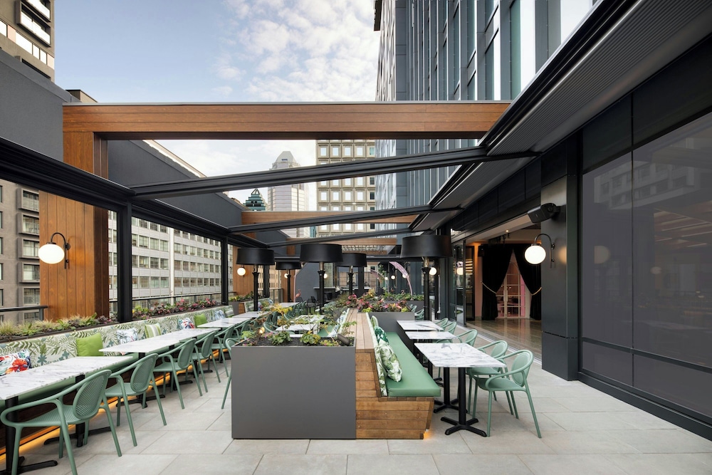 HONEYROSE Hotel, Montreal, a Tribute Portfolio Hotel 42/47