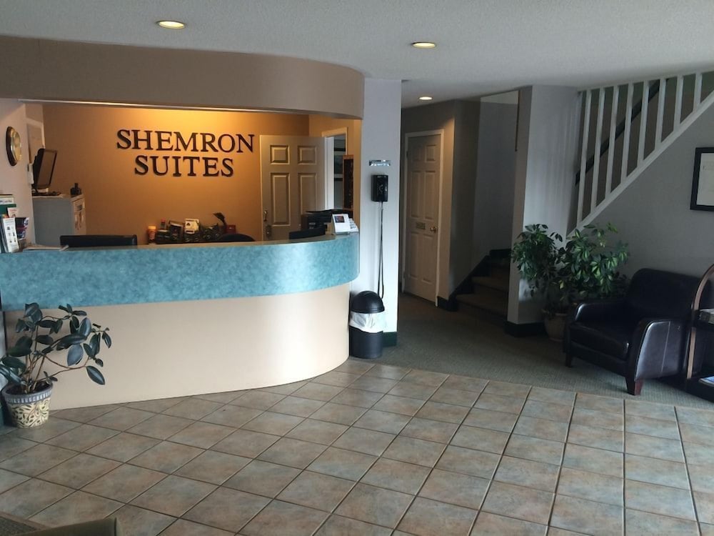 Shemron Suites Hotel 2/28