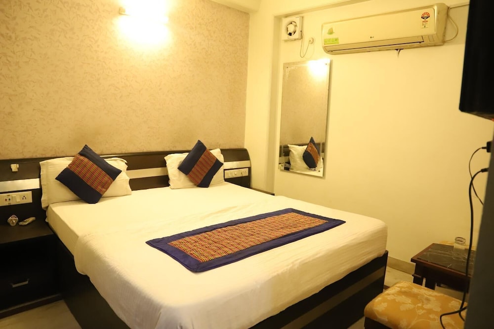 Airport Hotel Golden Jindal 14/26