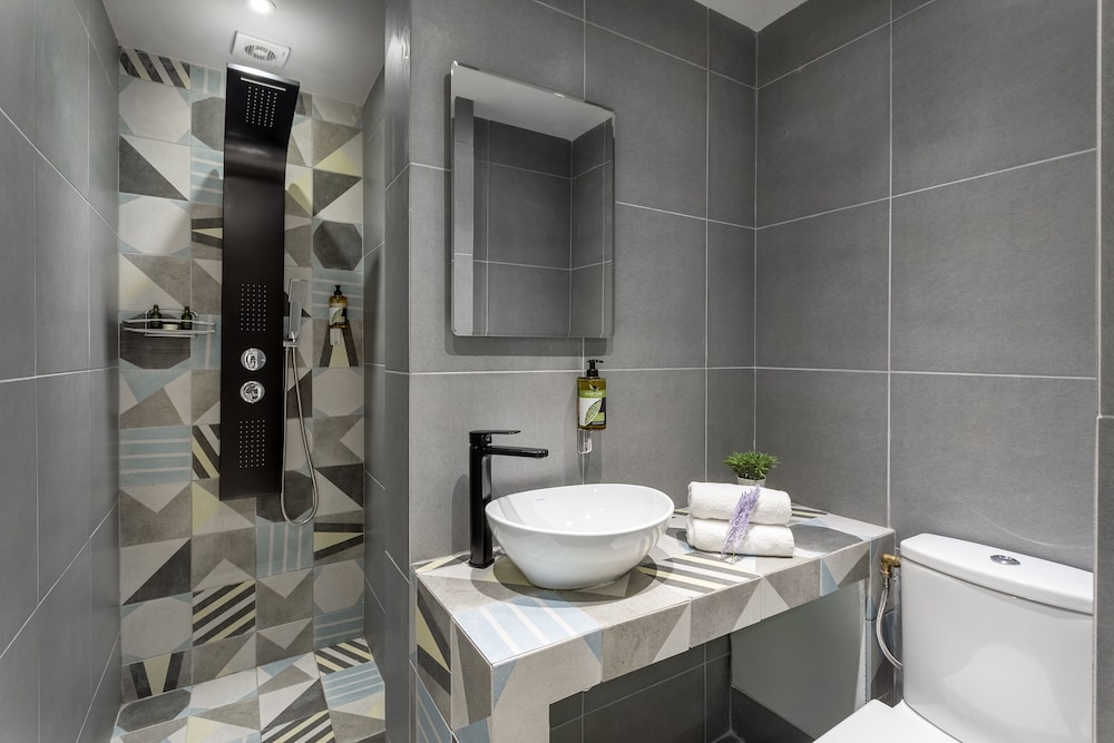 Supreme Luxury Suites By Athens Stay 63/67