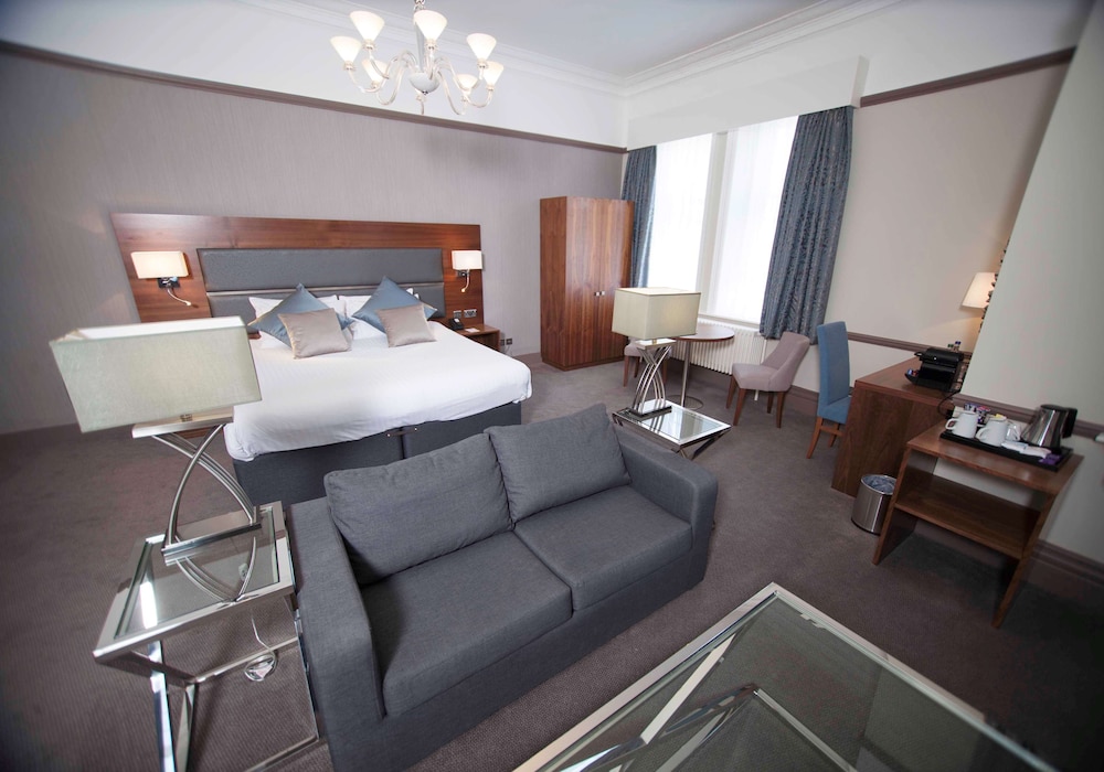 Best Western Chilworth Manor Hotel 36/53