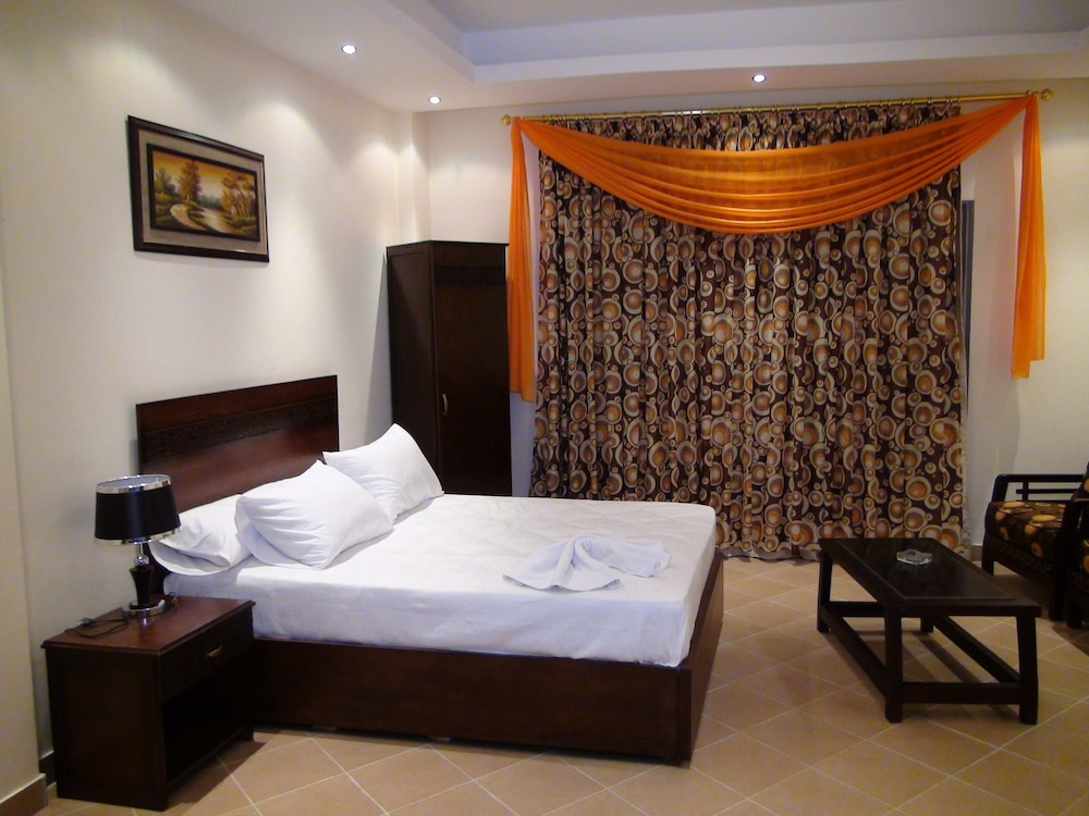 Glorious Hotel Cairo 18/47