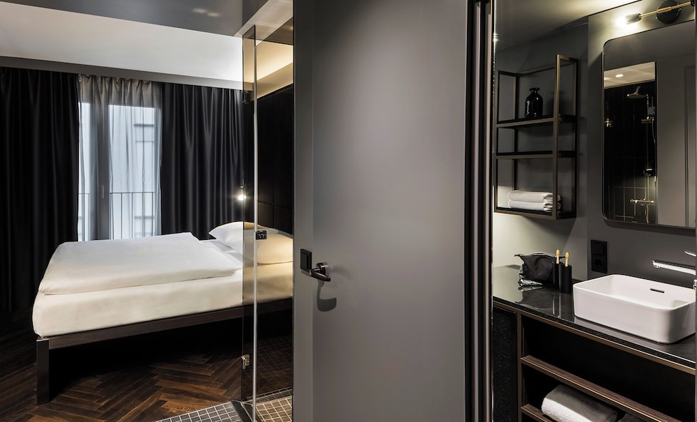 ECONOMY, DOUBLE BED