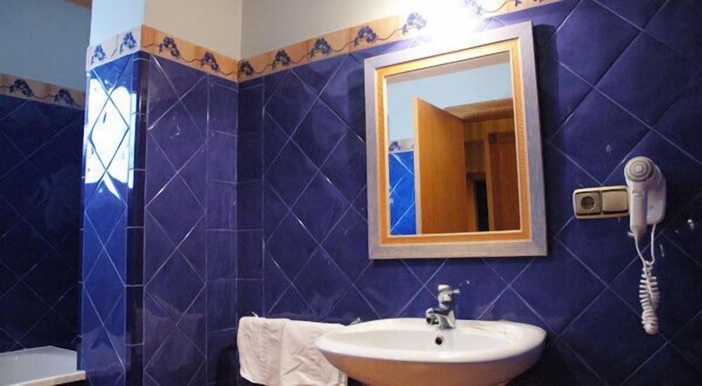 Hotel Juan Carlos I 61/63