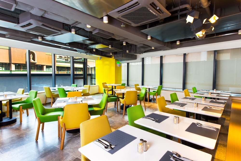 Holiday Inn Express Macau City Centre 45/50