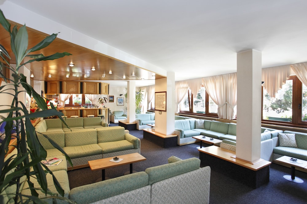 Alpina Hotel 49/68