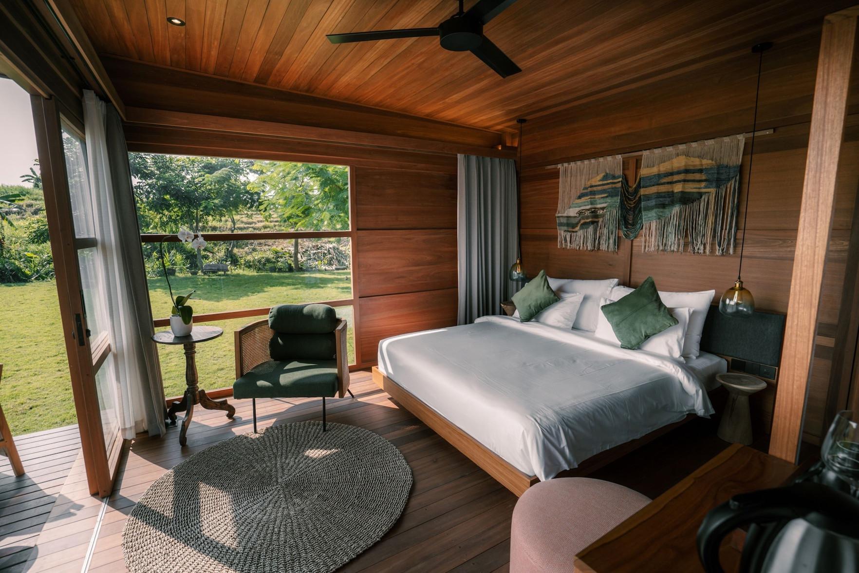 Deluxe, Studio, King Bed, Rice Field View