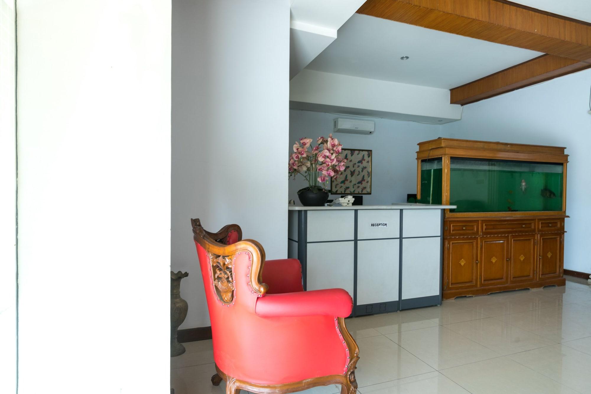 OYO 1421 Kasmaran Guest House Syariah 4/32