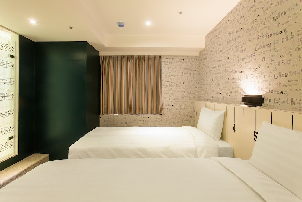 Rf Hotel Sanchong 18/46