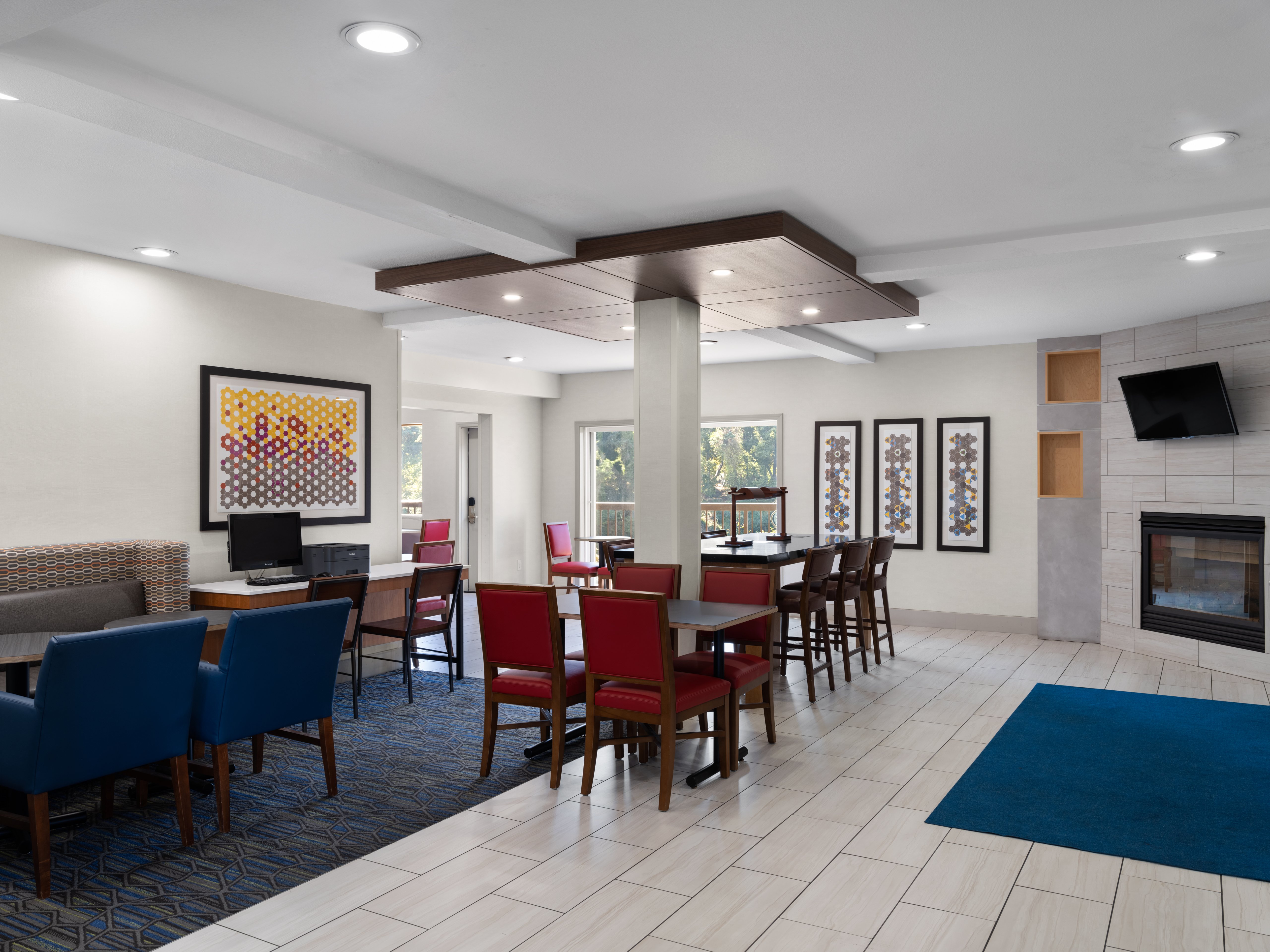 Holiday Inn Express Fort Bragg 28/31
