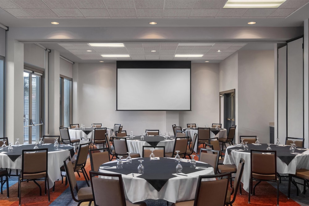 HYATT house Emeryville/San Francisco Bay Area 57/65