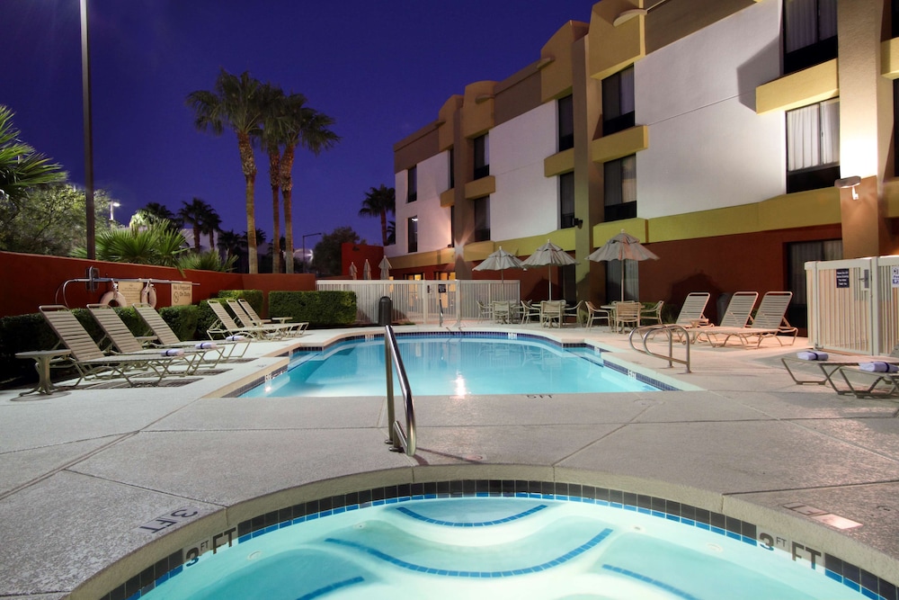 Hampton Inn Las Vegas Summerlin 23/38