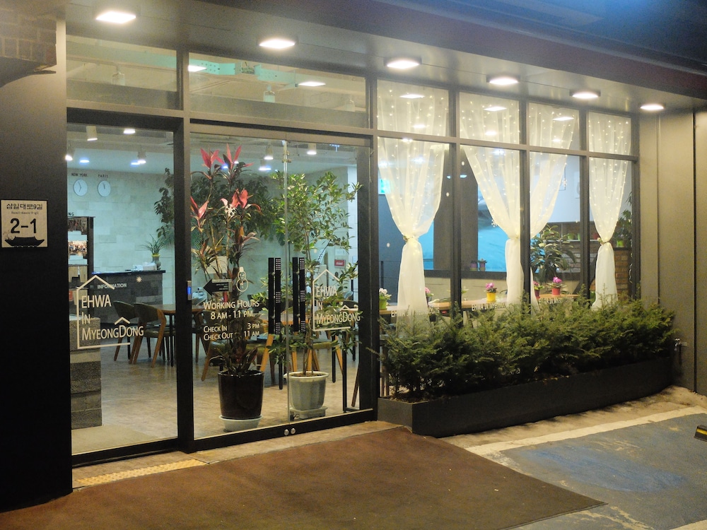 EHWA HOTEL MYEONGDONG 41/69