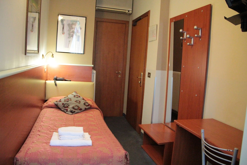 Hotel Dateo 21/63