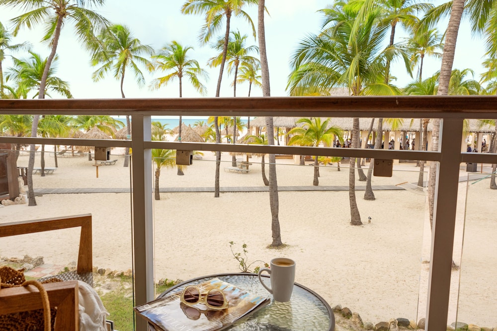 Manchebo Beach Resort & Spa 65/74