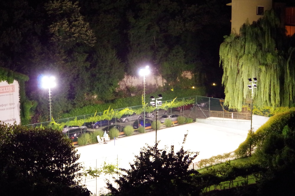 Joya Park Complex 58/66