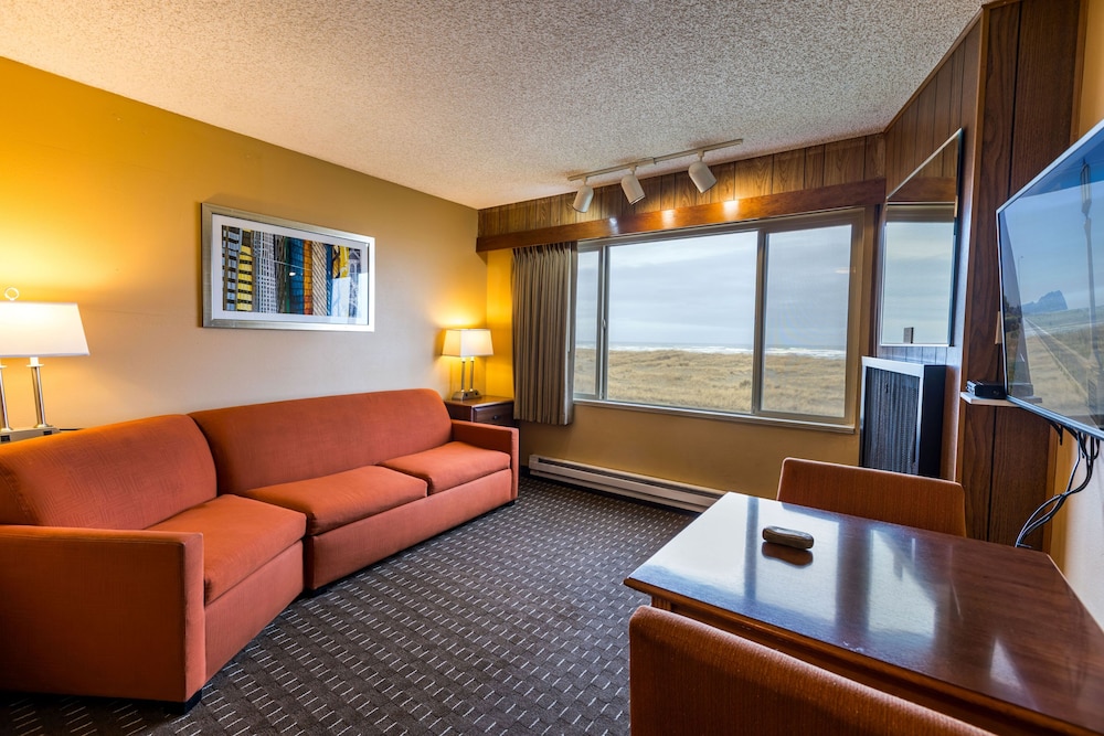 Ebb Tide Oceanfront Inn 49/73