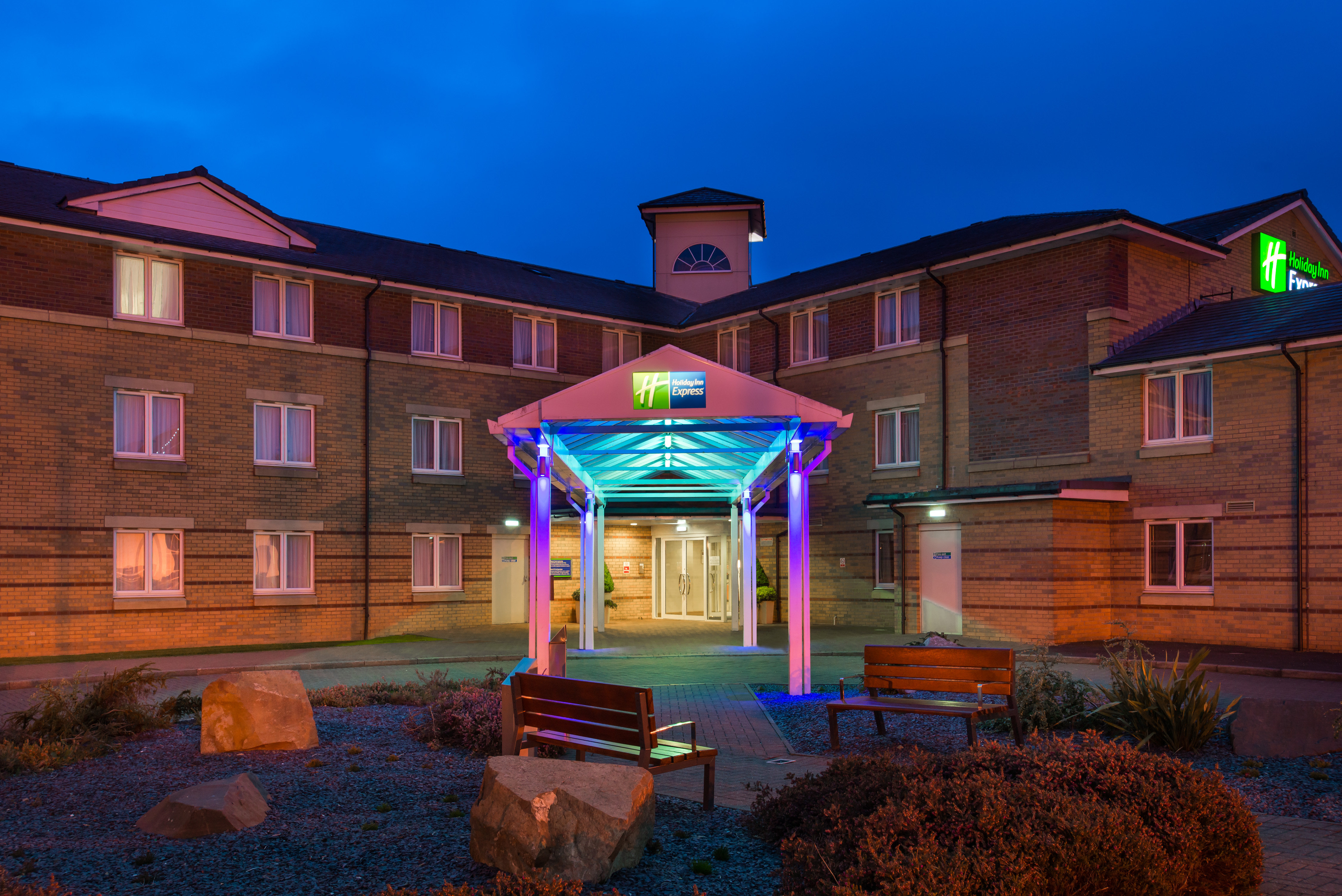 Holiday Inn Express Stirling 25/56