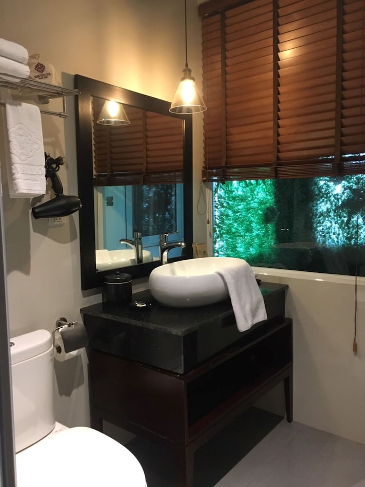 Hanoi Marvellous Hotel & Spa 49/50