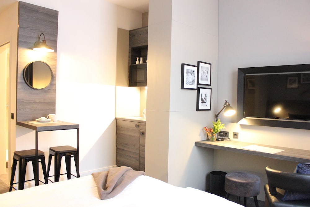 Airporthotel Berlin Adlershof 63/75