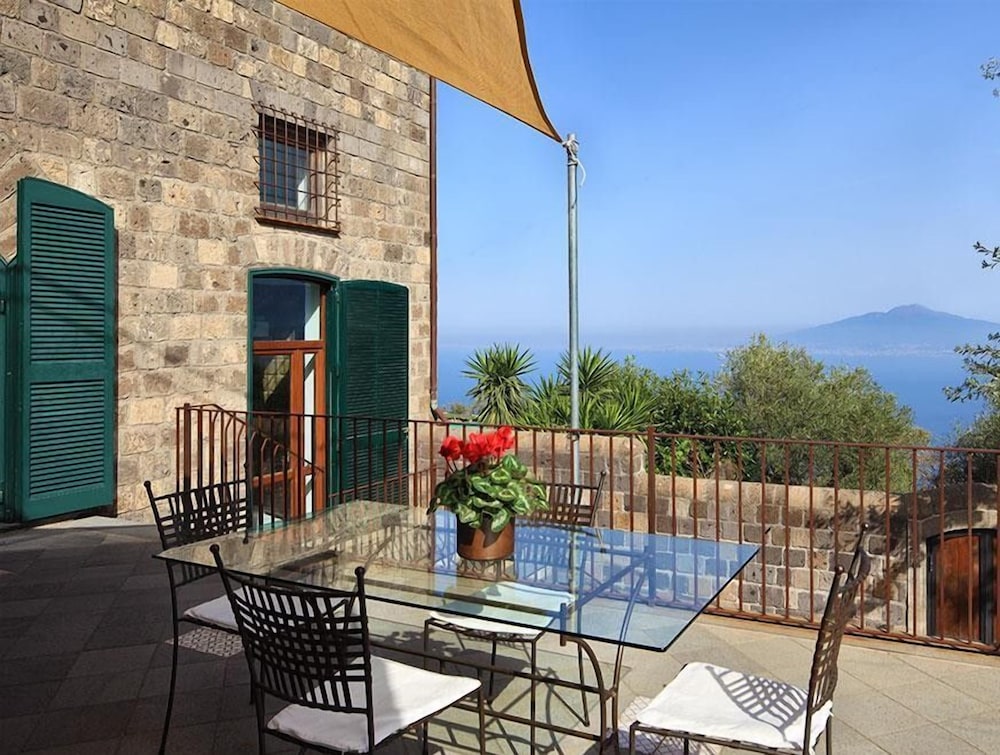 Villa Vesuvio 21/29