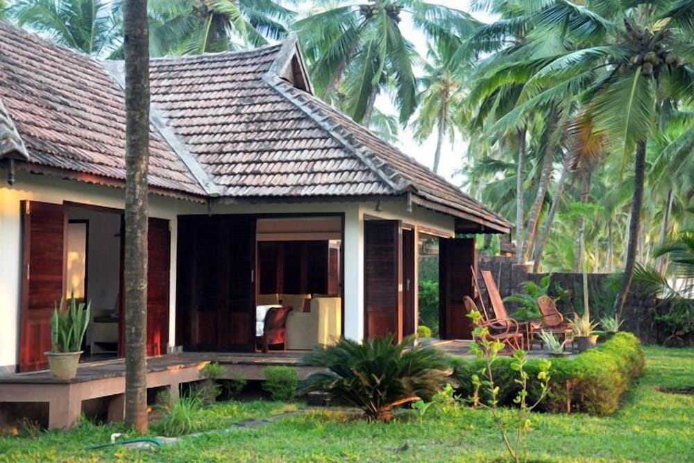 KANAN BEACH RESORT 34/44