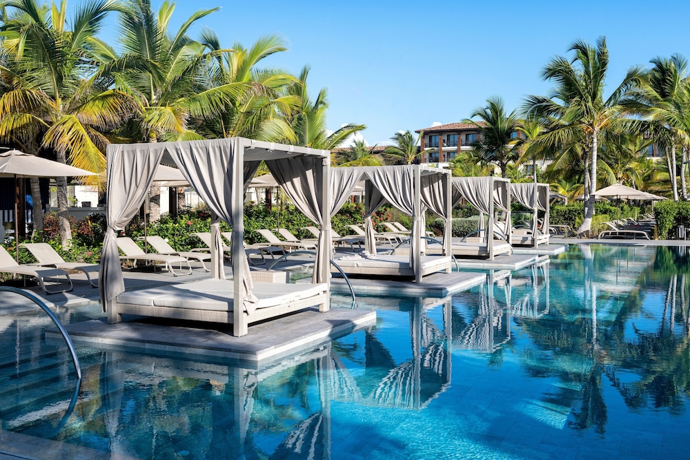 Unique Club at Lopesan Costa Bavaro 22/50