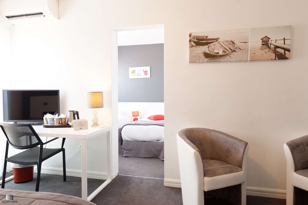 Kyriad Prestige Les Sables D Olonne Plage Centre Des Congres 50/65