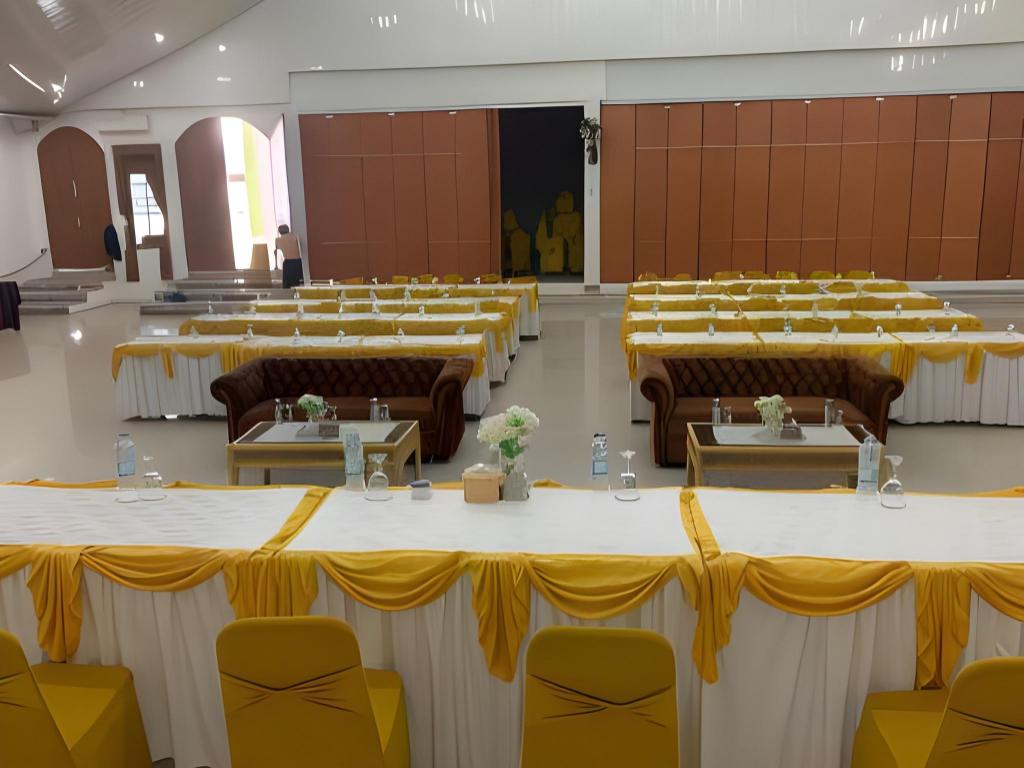 Golden Rich 88 Hotel Bengkulu 36/44