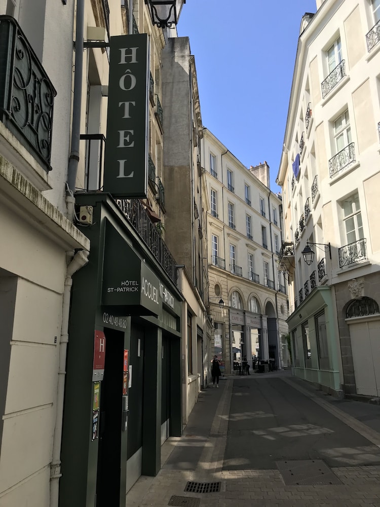Hotel Saint Patrick 27/35