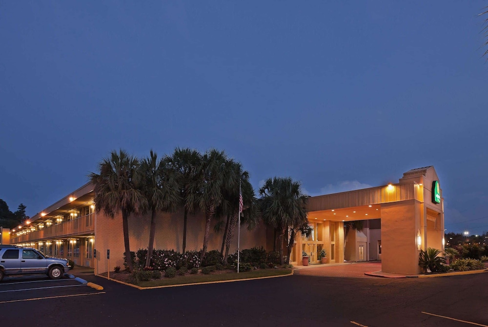 Quality Inn Slidell I-10 1/46