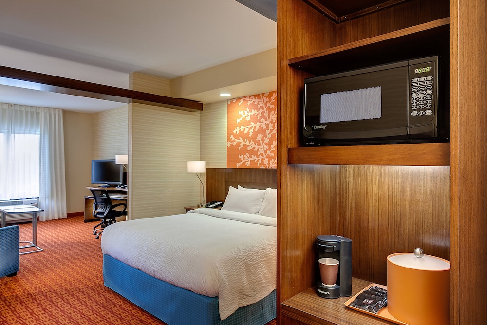 Fairfield Inn and Suites Columbus Marysville 8/19