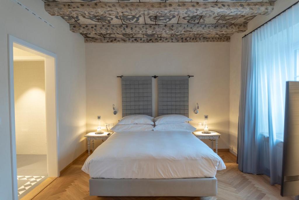 لوفت بريميوم، Caspar Swiss Quality Hotel 2/6