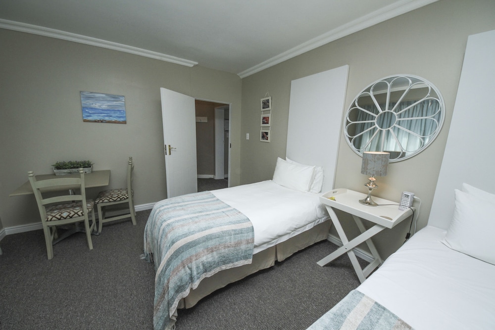 Bay View Somerset West 17/50