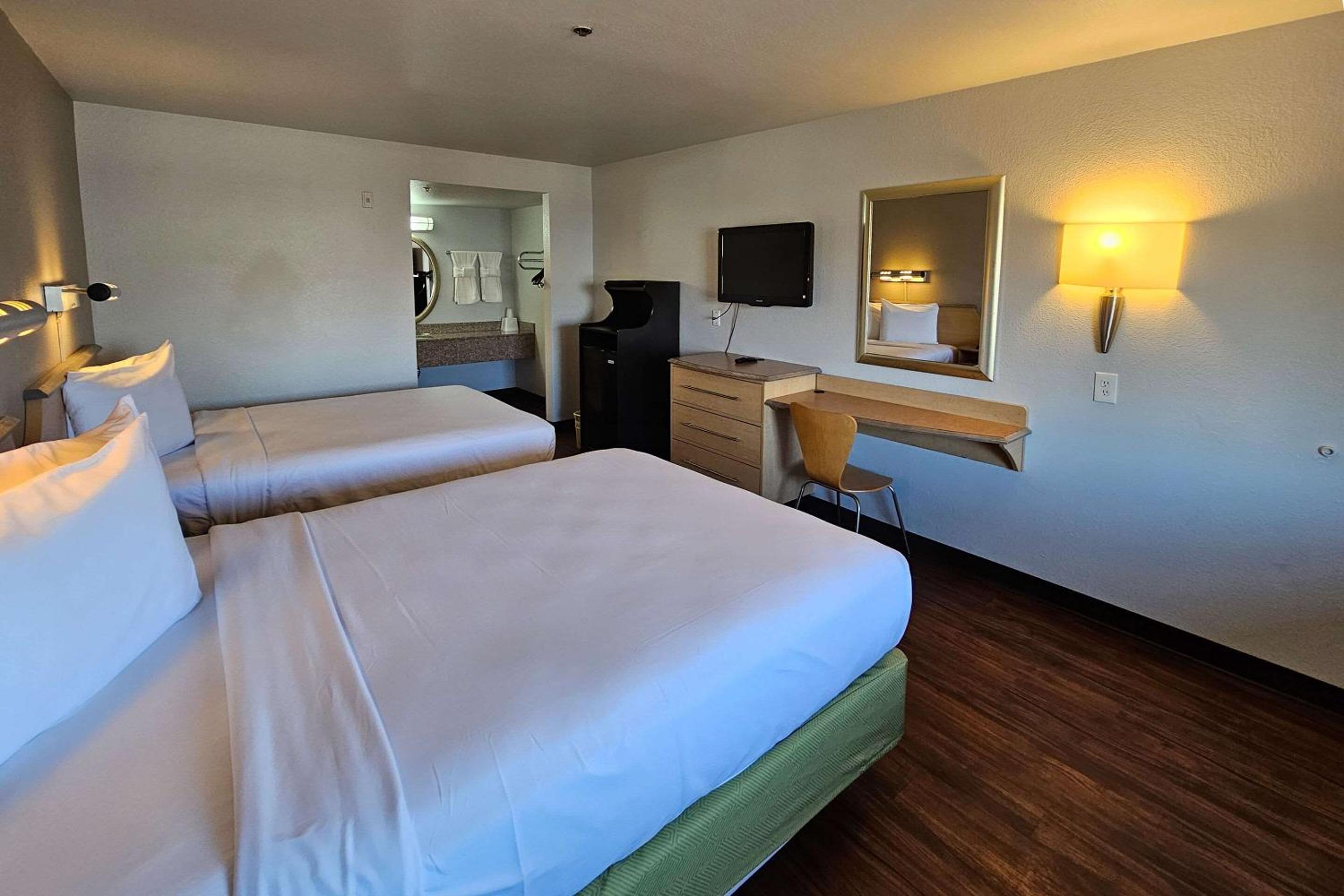 Room, Quadruple, 2 Queen Beds