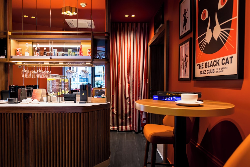 Hotel Montparnasse Saint Germain 61/76