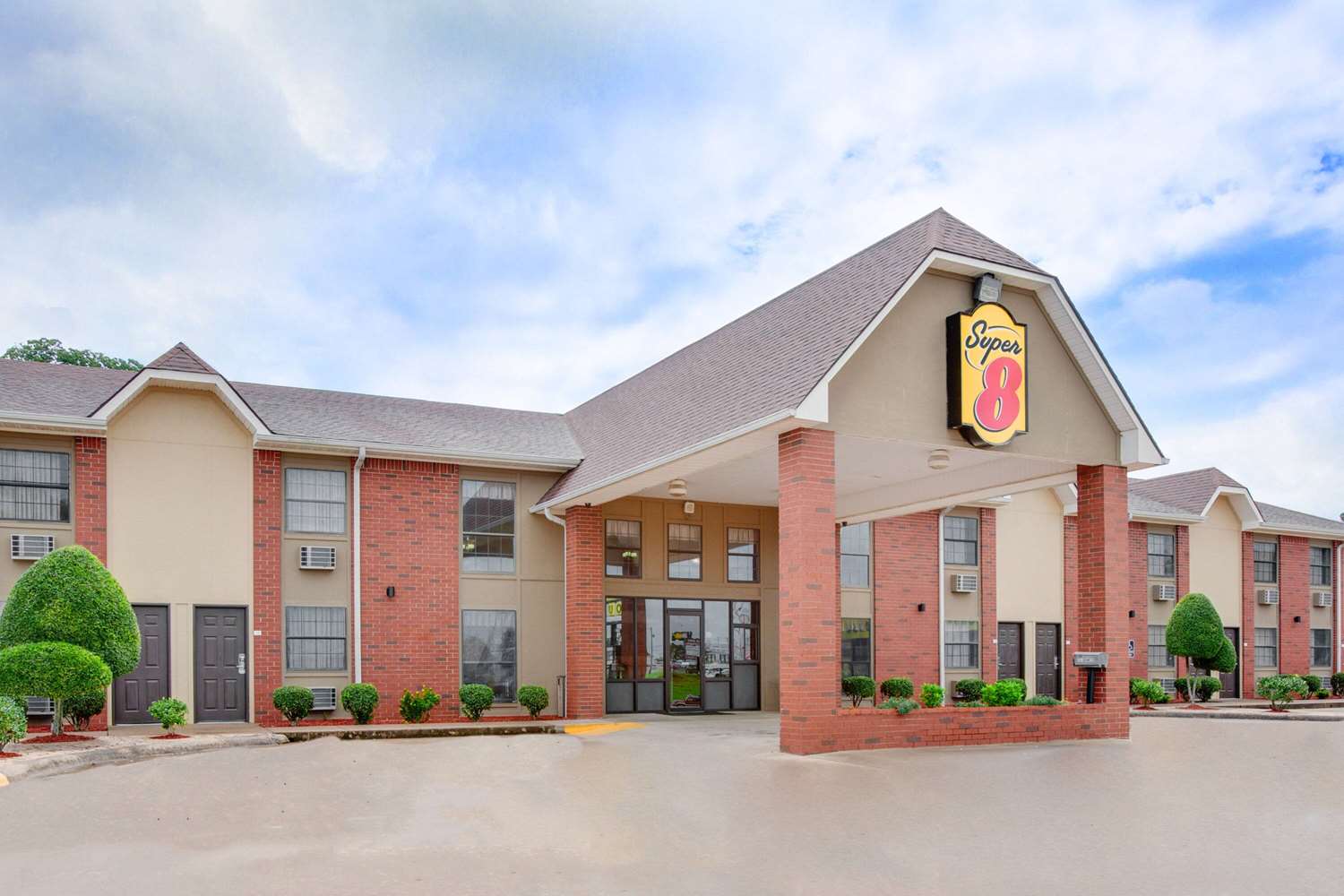 Super 8 By Wyndham Morrilton 2/10