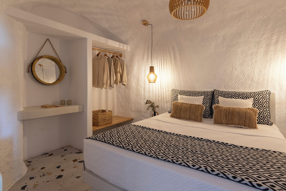 2 BEDROOMS, VILLA, PLUNGE POOL