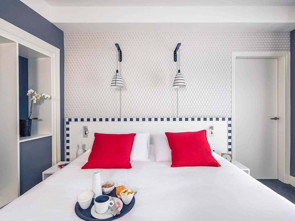 Hotel Mercure Brest Centre Les Voyageurs 8/72