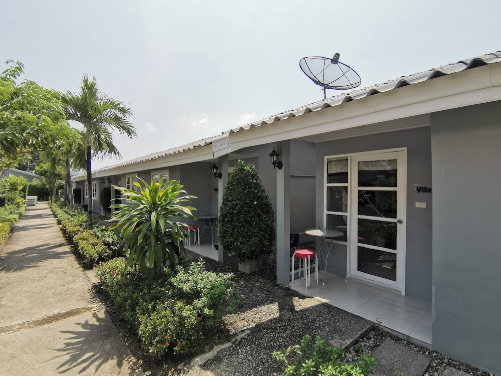 1715 House Caff Resort Phuket 5/57