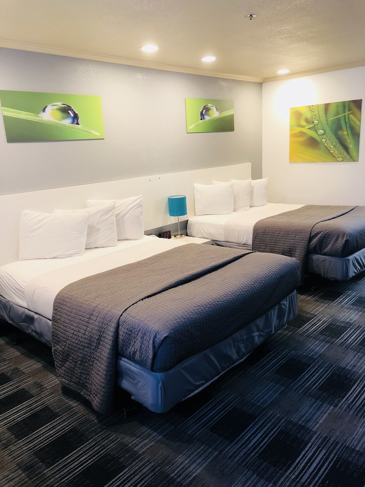 BridgePoint Inn Daly City 25/39