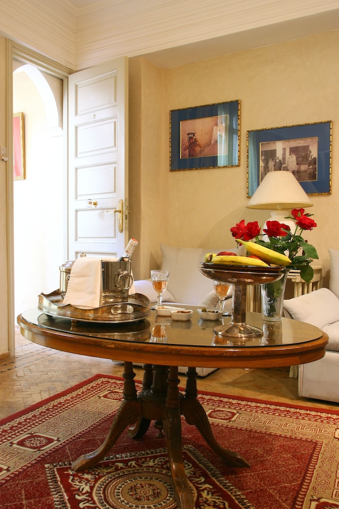 Riad Hasna Espi 49/72